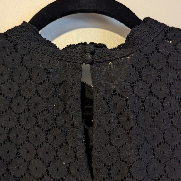 Torrid plus size lace long sleeve blouse - Picture 4 of 4